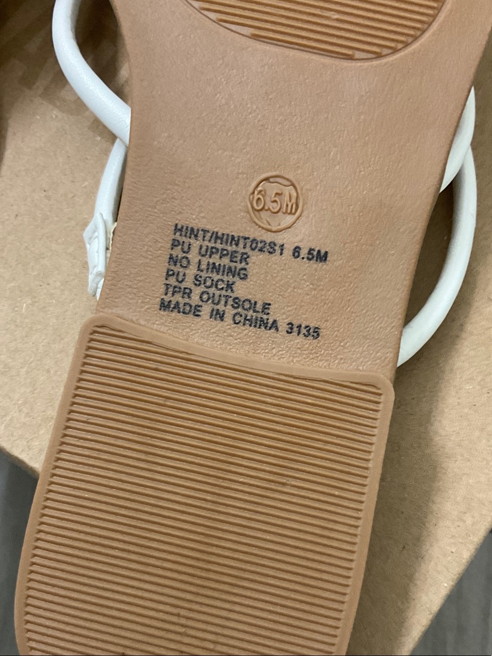 Steve Madden White Strappy Toe-Ring Slide Sandals - Picture 4 of 6